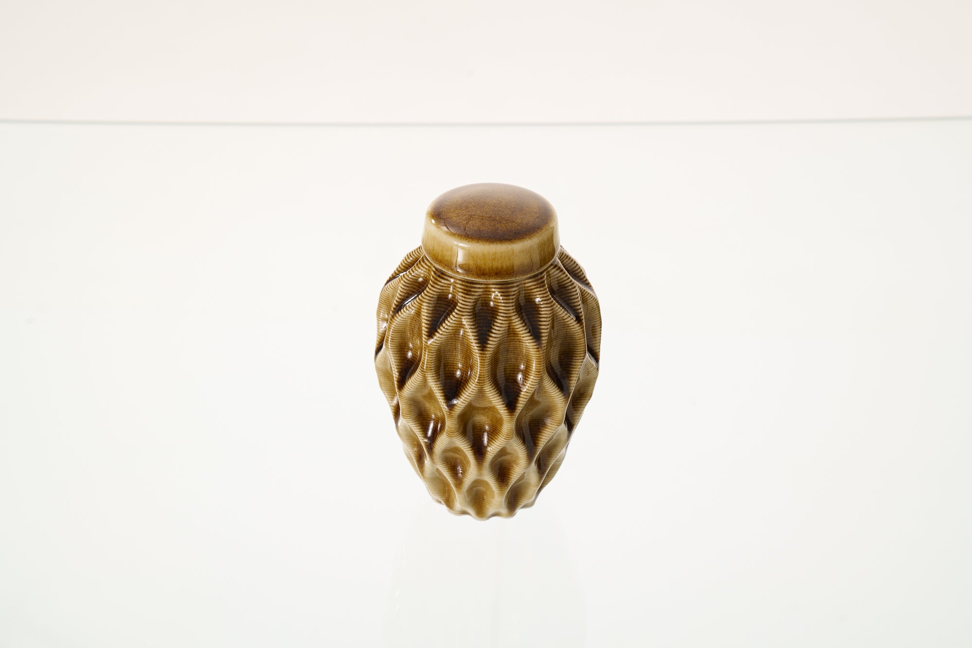 Cremation Urn "Echo" - 3D Printed Ceramic Urn | Dark Sand | Keepsake