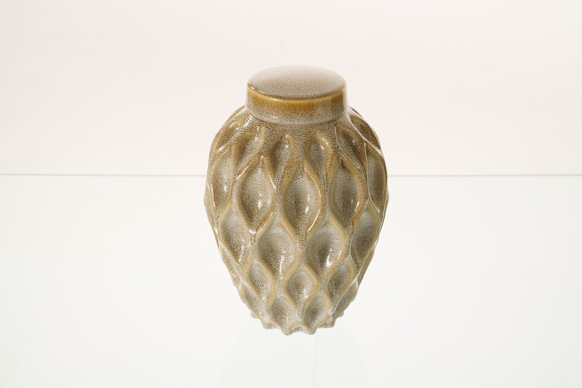 Cremation Urn "Echo" - 3D Printed Ceramic Urn | Light Sand Melange | Large