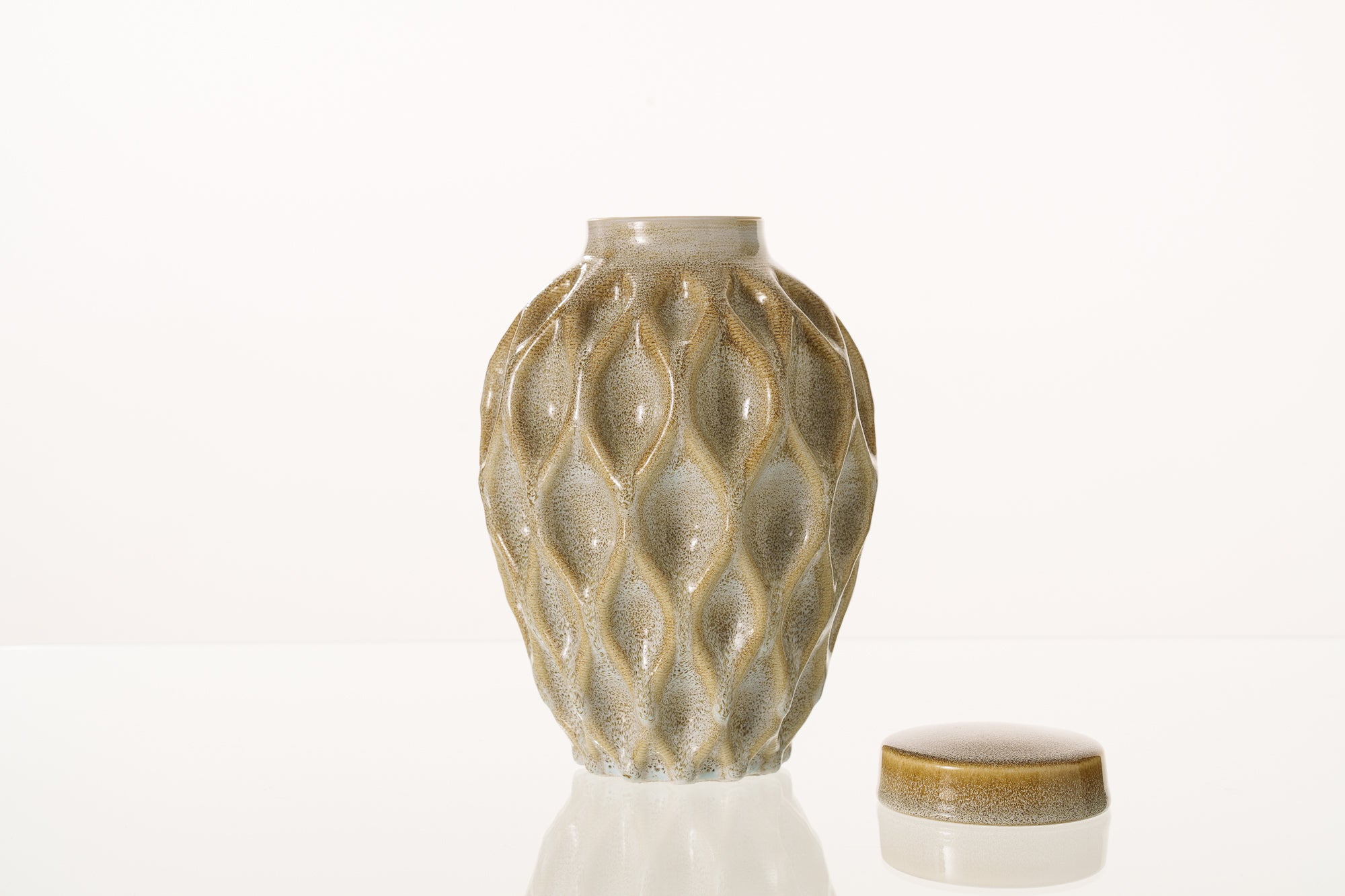 Cremation Urn "Echo" - 3D Printed Ceramic Urn | Light Sand Melange | Large