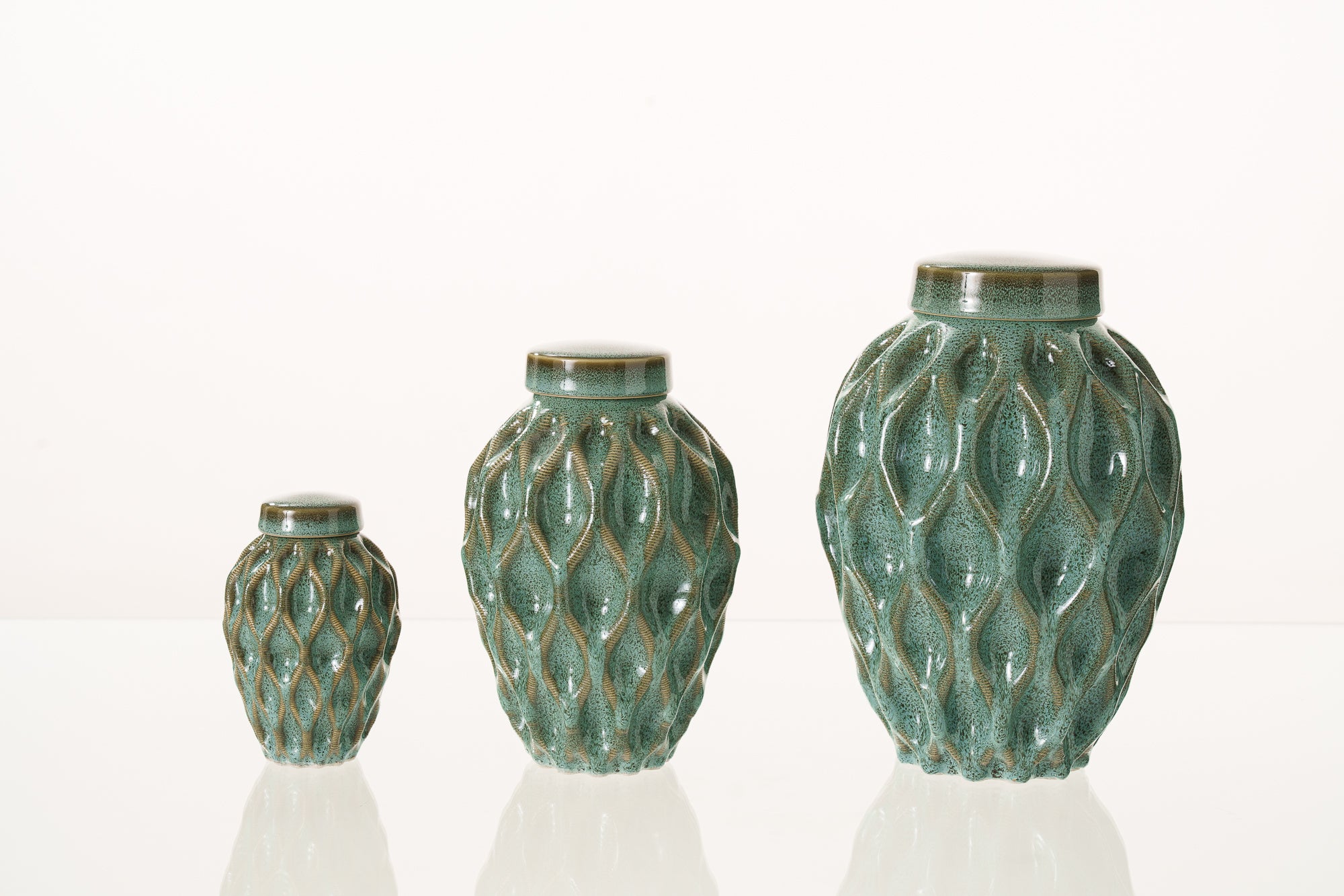 Cremation Urn "Echo" - 3D Printed Ceramic Urn | Oily Green Melange | 
