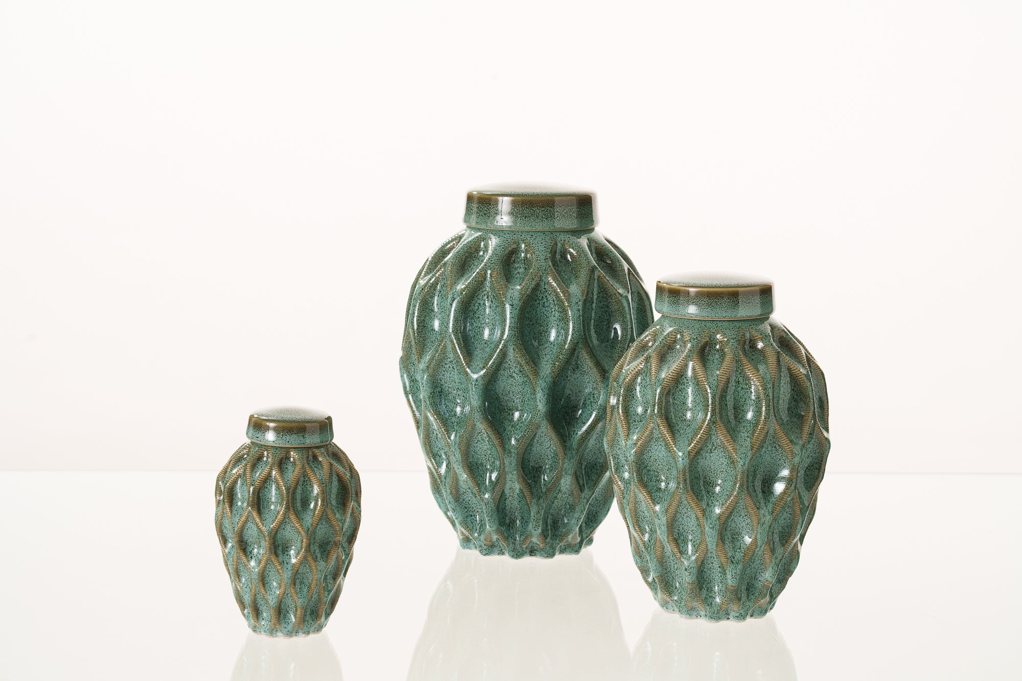 Cremation Urn "Echo" - 3D Printed Ceramic Urn | Oily Green Melange | Keepsake