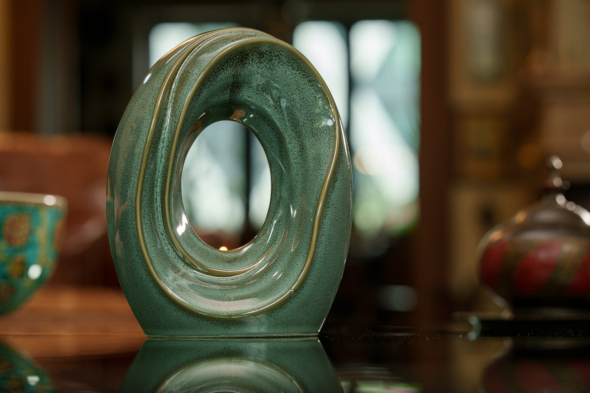 Cremation Urn for Ashes "The Passage" - Medium Urn | Oily Green Melange | Ceramic