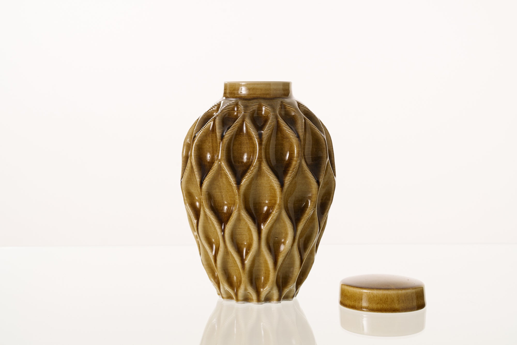 Cremation Urn "Echo" - 3D Printed Ceramic Urn | Dark Sand | Large