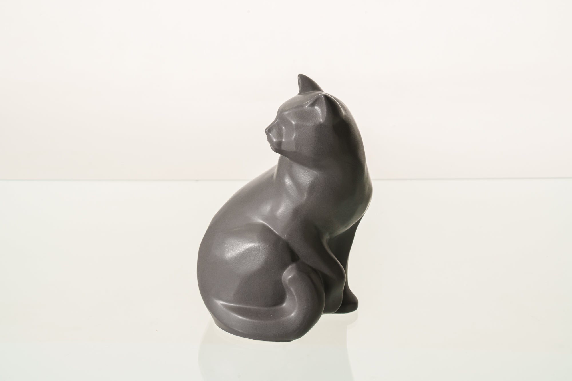Felix Cat Urn for Ashes - Gray Matte | Ceramic | Handmade Pet Urn