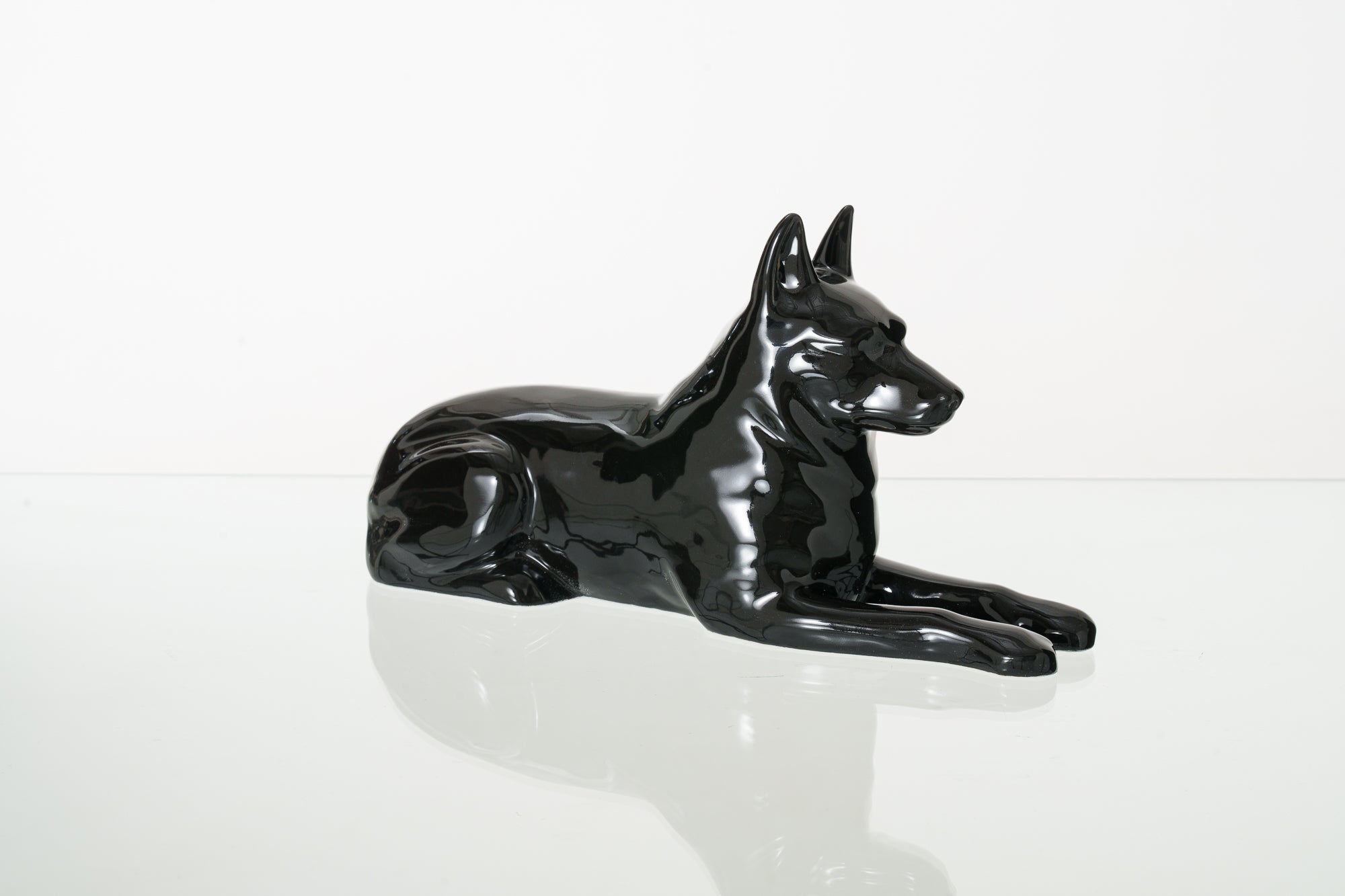 German Shepherd Pet Urn - Lamp Black | Ceramic Dog Urn