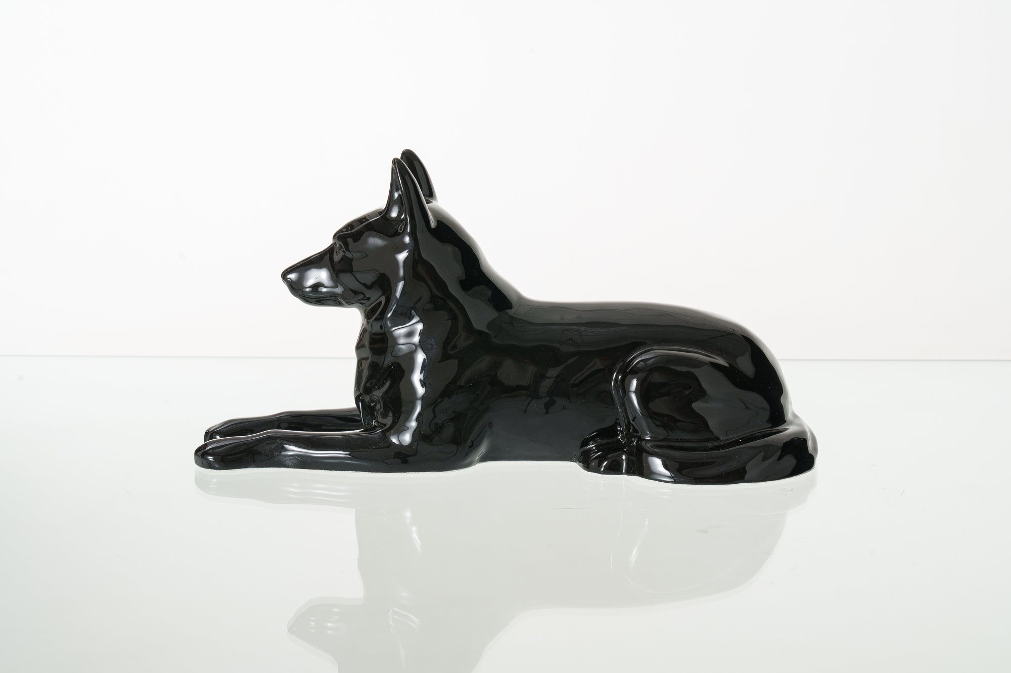 German Shepherd Pet Urn - Lamp Black | Ceramic Dog Urn