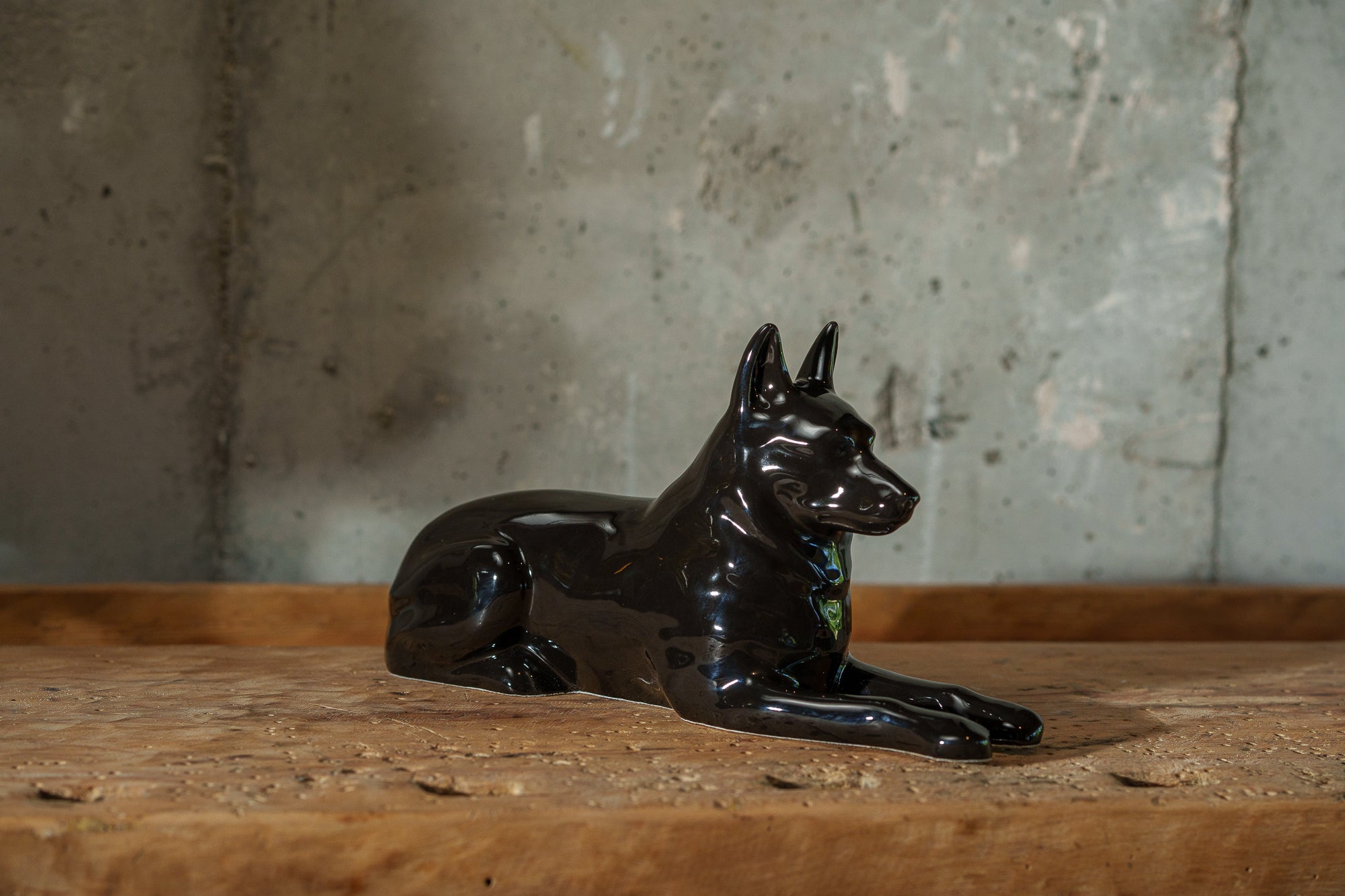 German Shepherd Pet Urn - Lamp Black | Ceramic Dog Urn