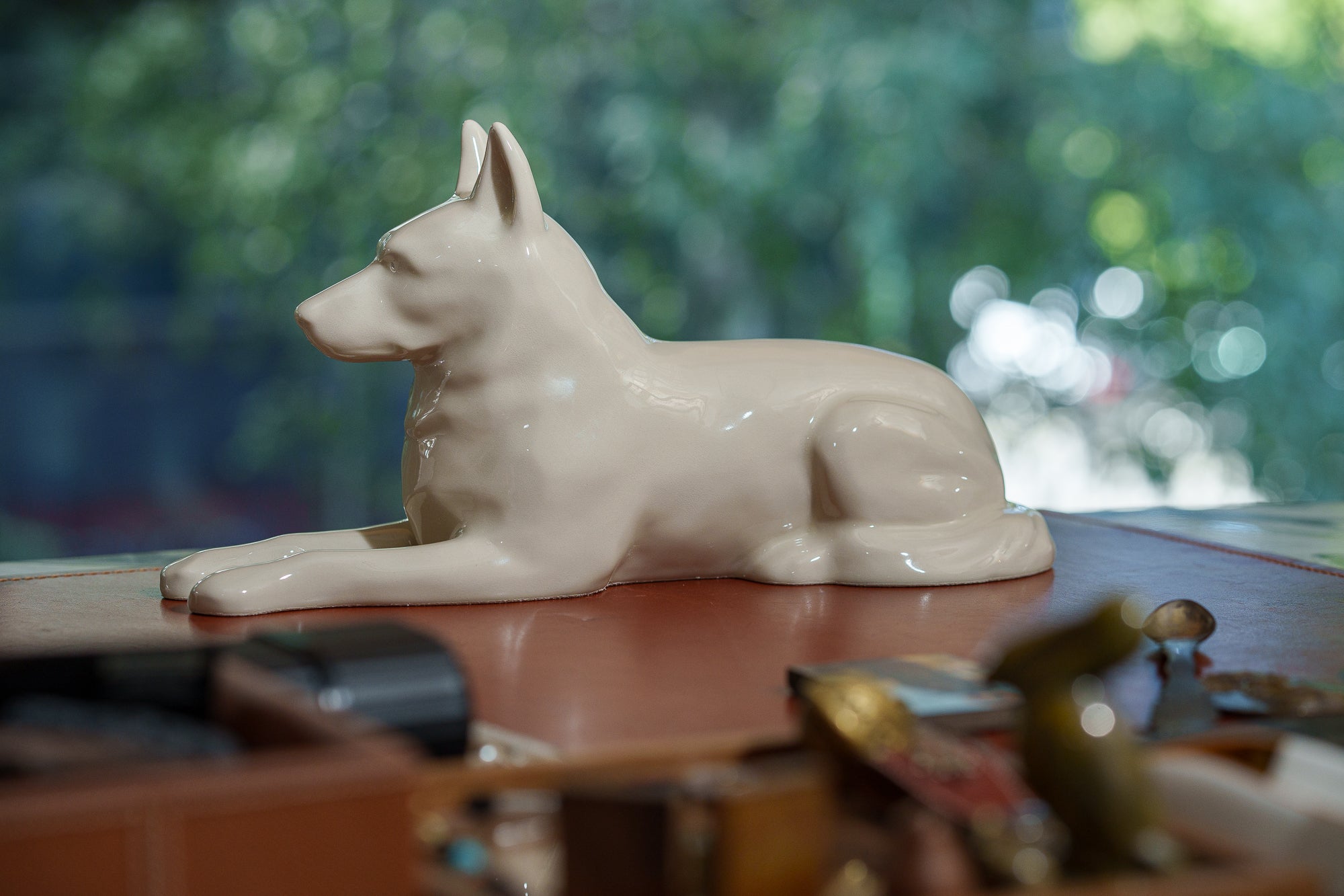 Pulvis Art Urns Pet Urn German Shepherd Pet Urn - Off-white | Ceramic Dog Urn