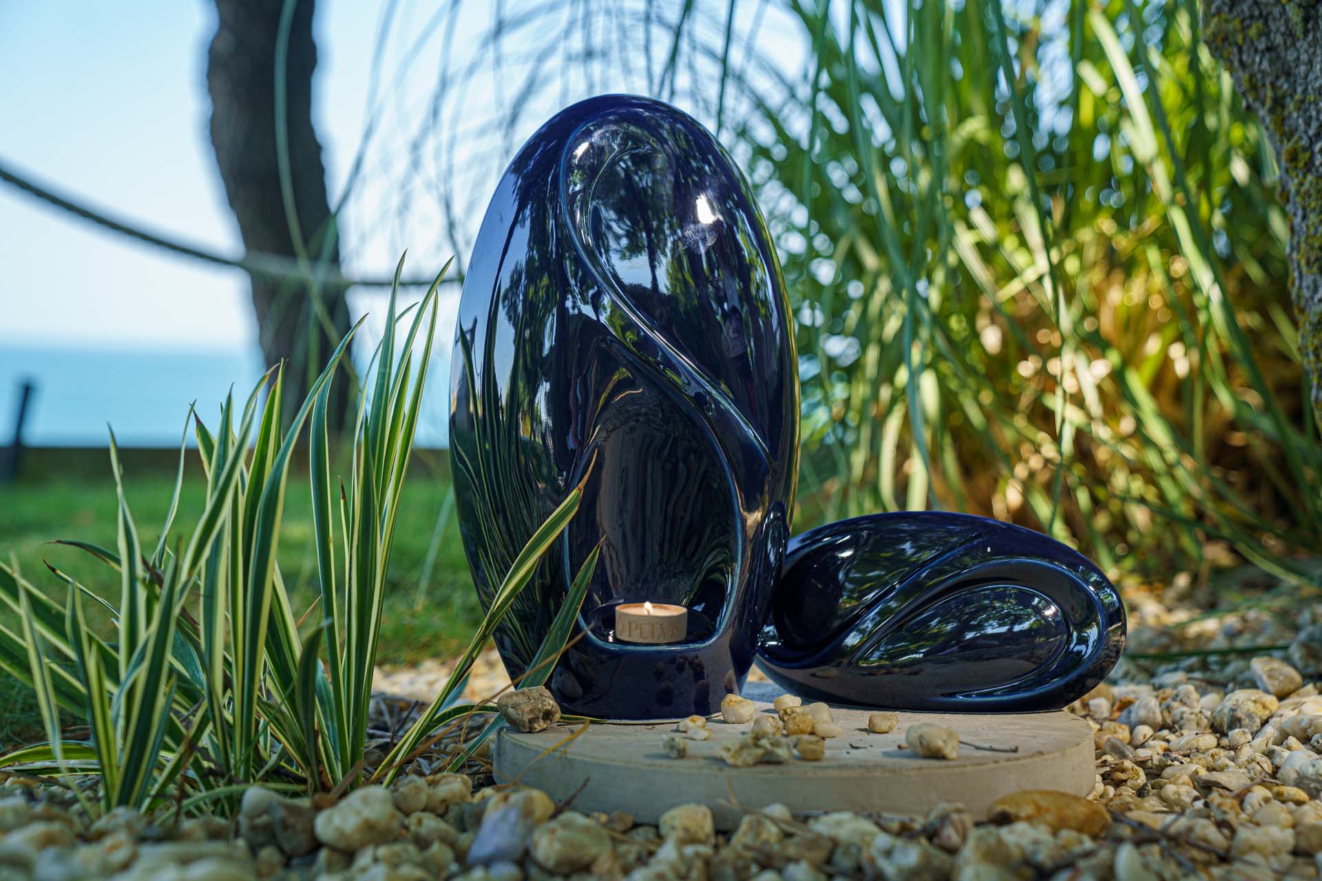 Pulvis Art Urns Adult Size Urn Eternity Handmade Cremation Urn for Ashes - Large | Cobalt Metallic | Ceramic