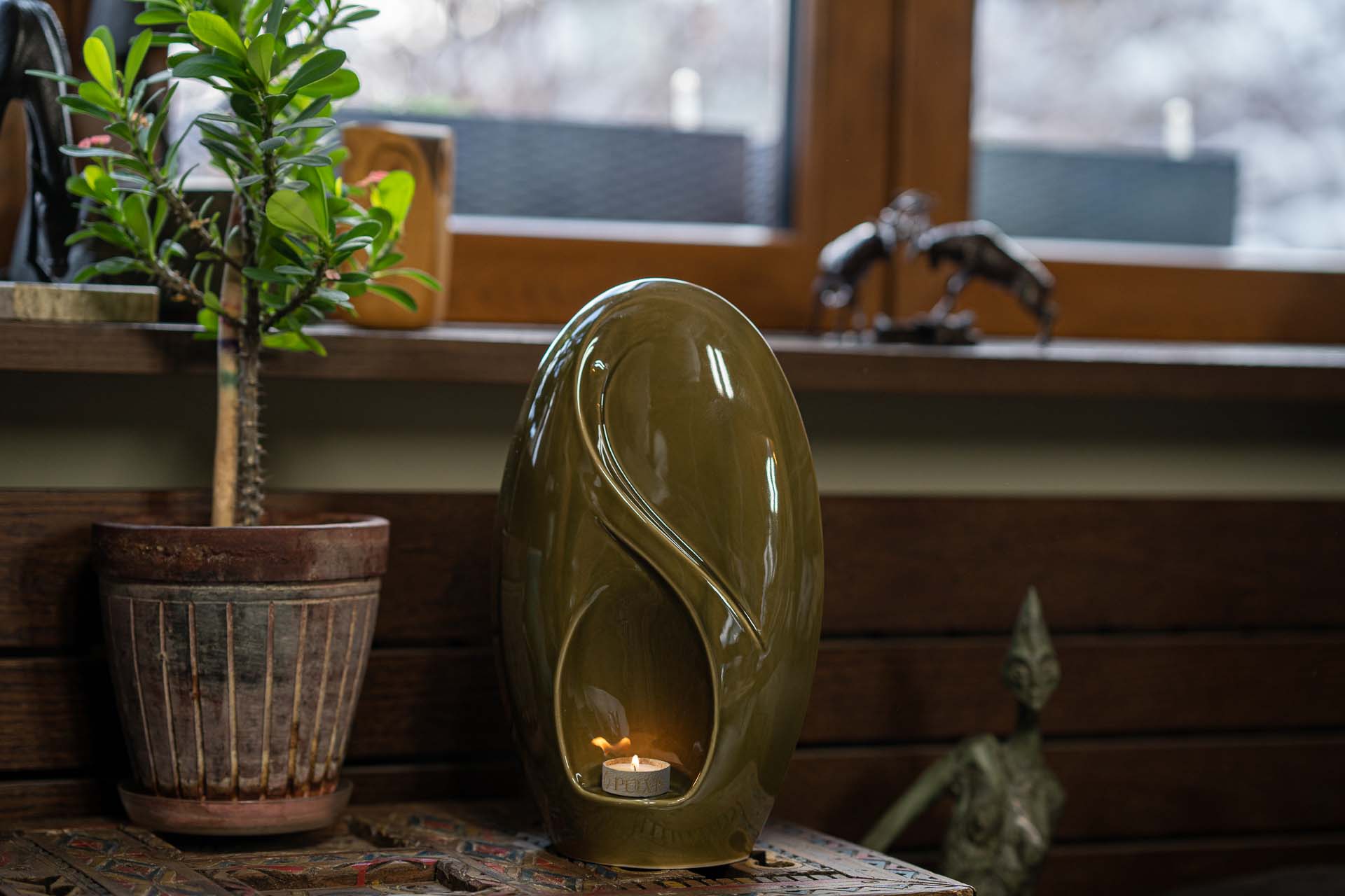 Pulvis Art Urns Adult Size Urn Eternity Handmade Cremation Urn for Ashes - Large | Oily Green | Ceramic