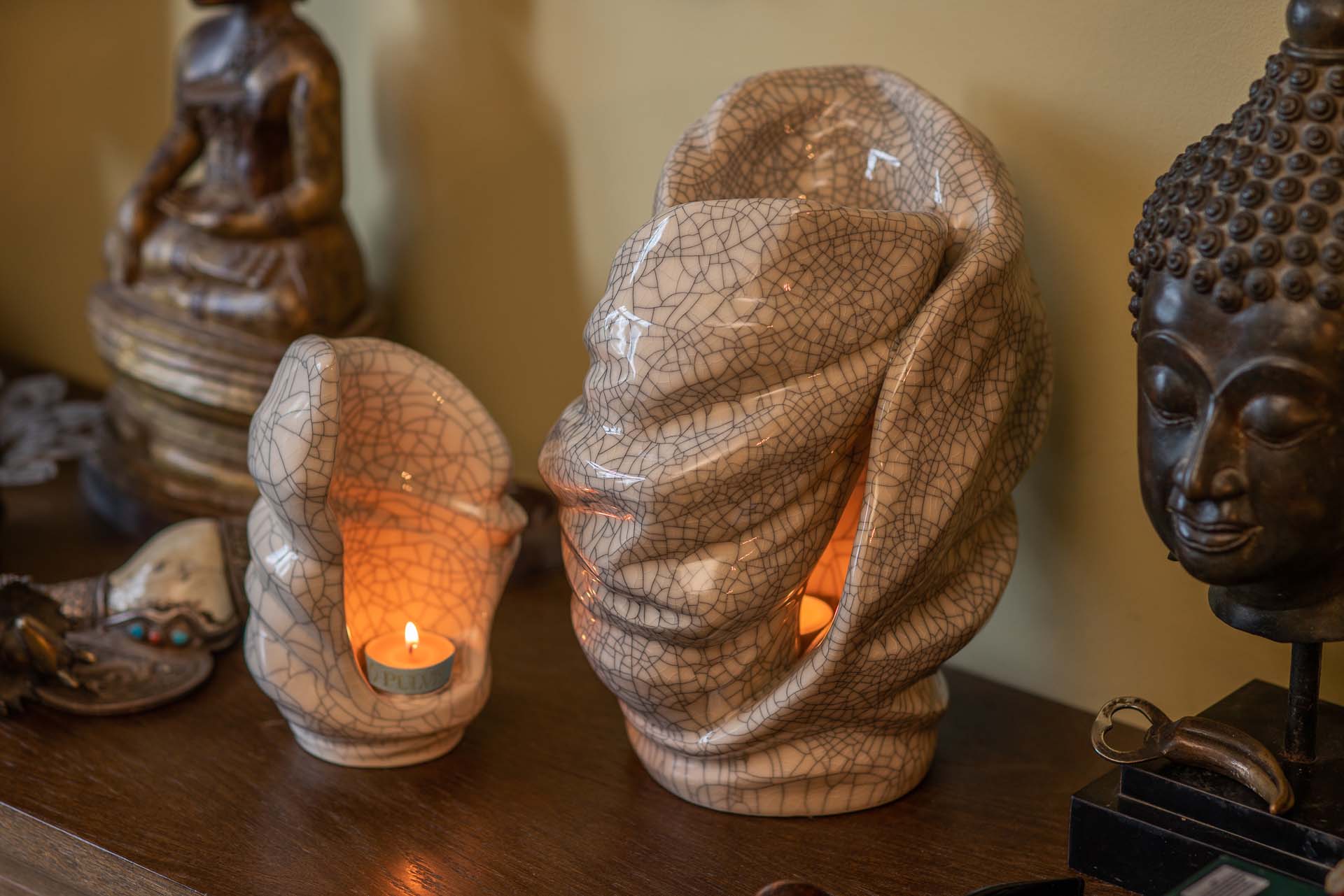 Pulvis Art Urns Adult Size Urn Handmade Cremation Urn for Ashes "Light" - Large | Craquelure | Ceramic