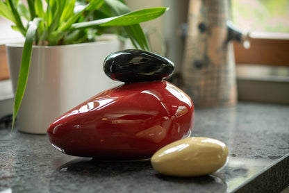 Ceramic Art Urn for Ashes - Stone - Set (Red colour) by Pulvis Art Urns 