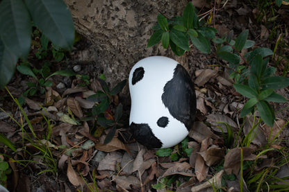 Biodegradable Pet Urn "Peanut" | Customizable Burial Memorial for Pets