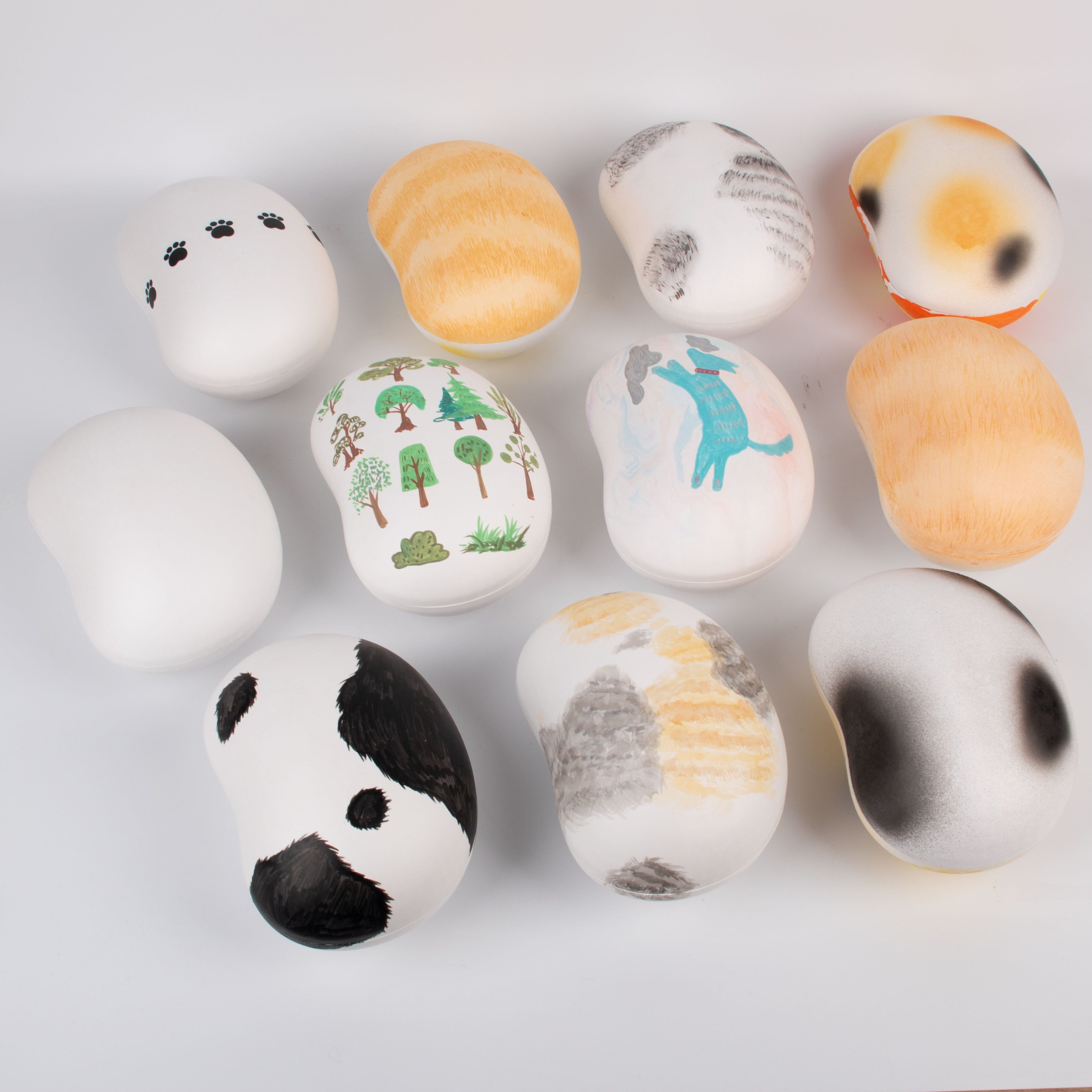 Biodegradable Pet Urn "Peanut" | Customizable Burial Memorial for Pets