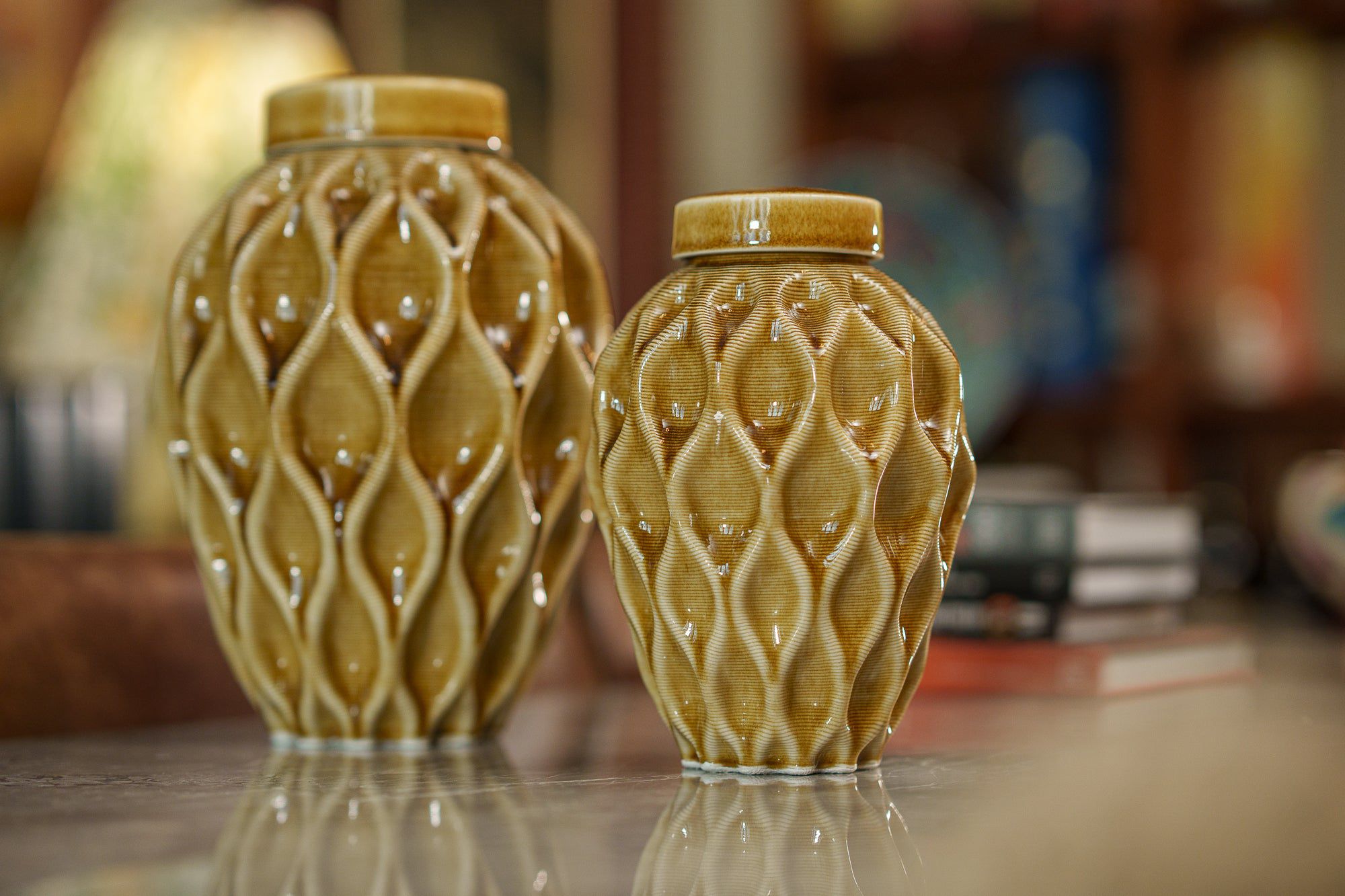 Cremation Urn "Echo" - 3D Printed Ceramic Urn | Dark Sand | Large