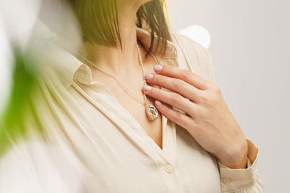 Pulvis Art Urns Memorial Cremation Necklace – The Passage | Silver | Handmade Cremation Jewelry