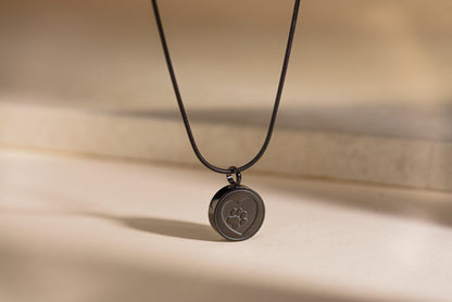 Pulvis Art Urns Pet Cremation Necklace – Paw | Stainless Steel | Memorial Jewelry | Black