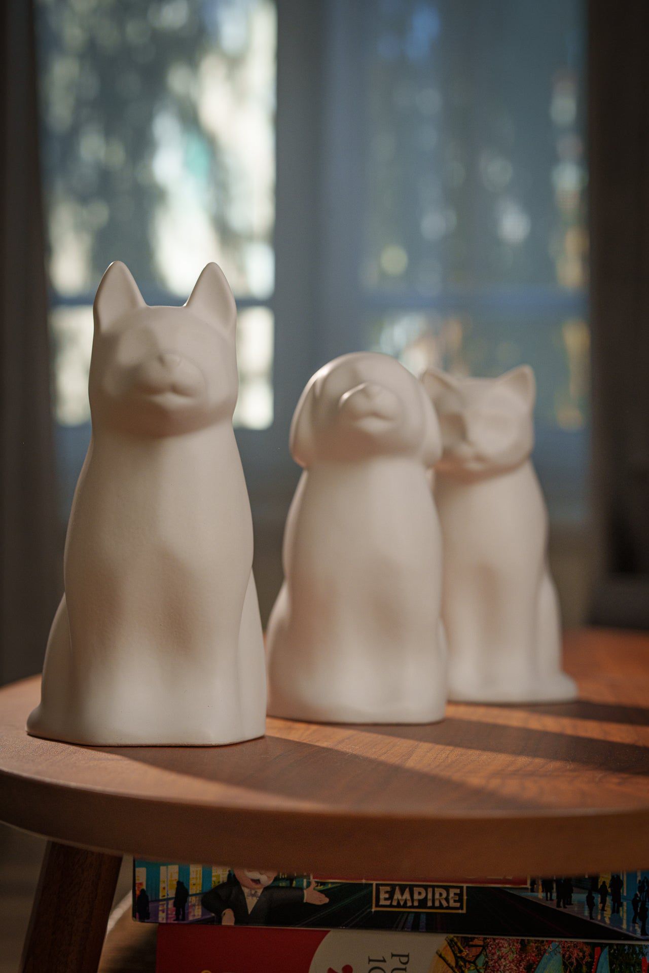 Pulvis Art Urns Pet Urn "Barkley" Pet Urn for Dog - White Matte | Ceramic | Handmade